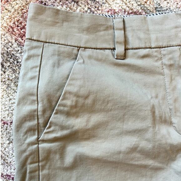 Tommy Hilfiger Women's Khaki Shorts Timeless Classic Preppy Casual Size 4 - Picture 2 of 12